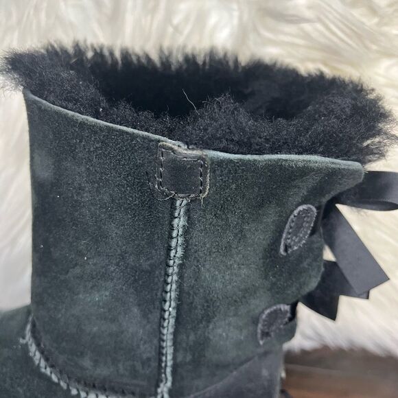 Ugg Bailey Boots With Bow​​​ - Picture 8 of 11